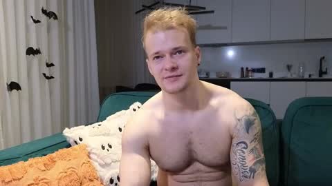 Pashka online show from 10-27-25, 04:22