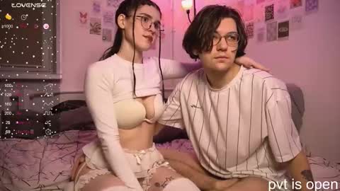 Zoe online show from 11-21-25, 08:40