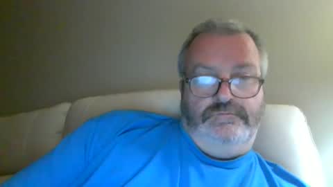 passporttraveler1 online show from 09-19-25, 12:45