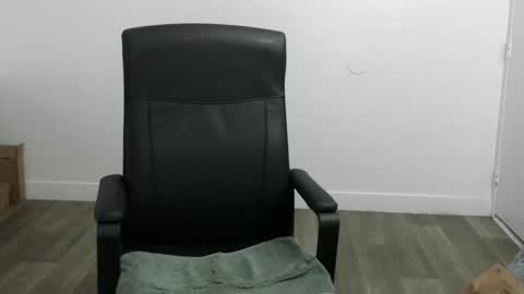 Snapshot of pastelito76 chatting on 10-01-25, 03:29 Bob online show from 10-01-25, 03:29