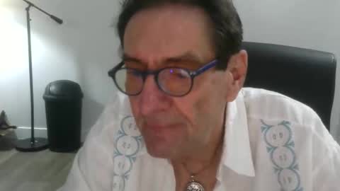 Snapshot of pastelito76 chatting on 01-15-26, 05:05 Bob online show from 01-15-26, 05:05