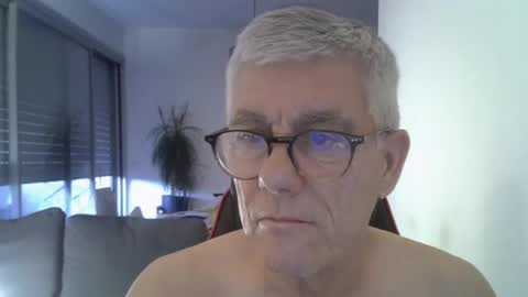patrick5275 online show from 06-17-26, 04:15