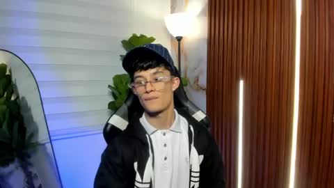 Snapshot of patrick_howland_ chatting on 07-19-26, 03:21 Patrick online show from 07-19-26, 03:21