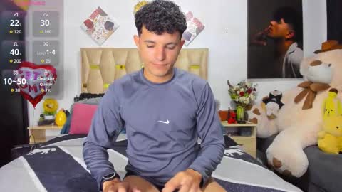 Snapshot of patrick_sanzzz chatting on 02-17-26, 12:29 Patrick online show from 02-17-26, 12:29