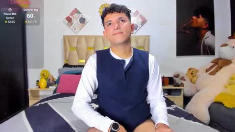 Snapshot of patrick_sanzzz chatting on 03-08-26, 06:34 Patrick online show from 03-08-26, 06:34