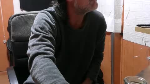 Snapshot of patricktwinslutgirl chatting on 01-11-26, 11:32 LiaSweetX online show from 01-11-26, 11:32