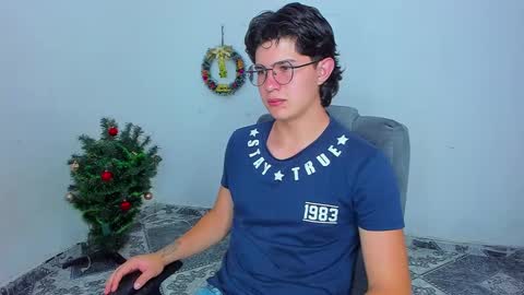 Snapshot of patrik027 chatting on 12-28-24, 07:11 .... online show from 12-28-24, 07:11