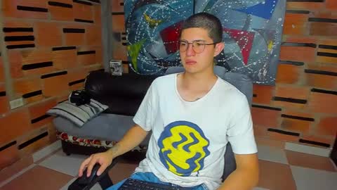 Snapshot of patrik027 chatting on 01-23-25, 06:24 .... online show from 01-23-25, 06:24