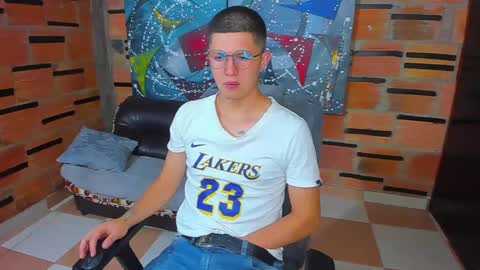 Snapshot of patrik027 chatting on 02-26-25, 01:08 .... online show from 02-26-25, 01:08