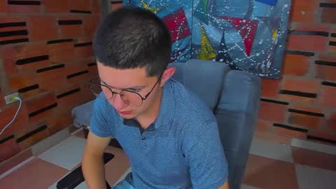 Snapshot of patrik027 chatting on 03-07-25, 09:06 .... online show from 03-07-25, 09:06