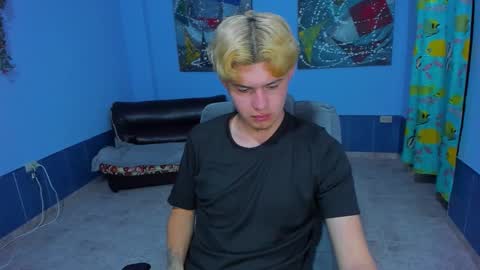 Snapshot of patrik027 chatting on 09-14-25, 07:02 .... online show from 09-14-25, 07:02