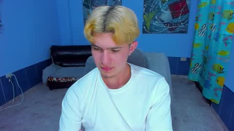 Snapshot of patrik027 chatting on 09-15-25, 07:08 .... online show from 09-15-25, 07:08