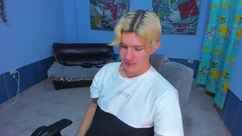 .... online show from 11-21-25, 07:12