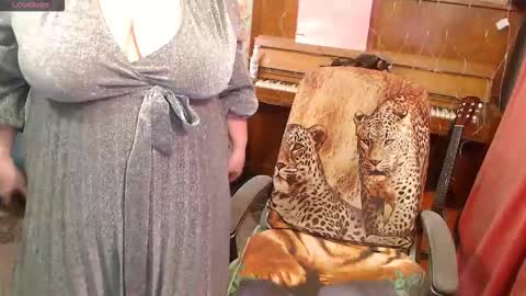 Snapshot of patsyorose chatting on 12-14-25, 03:45 PatsyORose online show from 12-14-25, 03:45