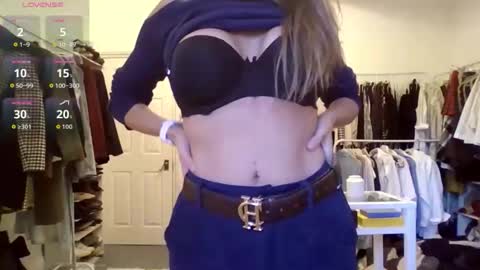 Snapshot of pattypatty98 chatting on 02-04-26, 03:51 pattypatty98 online show from 02-04-26, 03:51