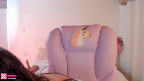 Snapshot of pau_cute chatting on 01-25-25, 07:28 Sofa online show from 01-25-25, 07:28