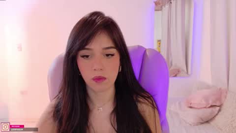 Snapshot of pau_cute chatting on 10-04-25, 09:46 Sofa online show from 10-04-25, 09:46