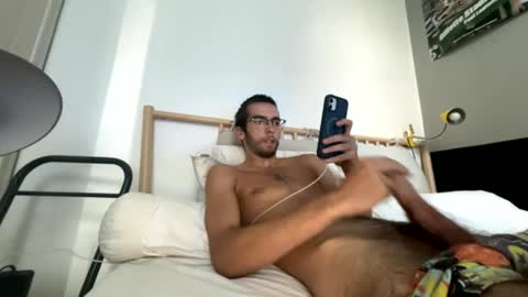 Snapshot of paul442386 chatting on 07-25-26, 02:03 paul442386 online show from 07-25-26, 02:03