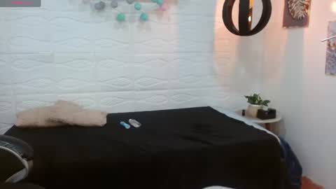 paul_cros online show from 06-15-26, 12:40