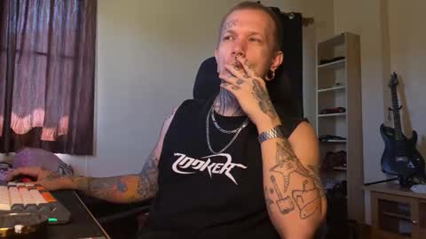 Snapshot of paul_razor chatting on 02-07-26, 05:11 Paul online show from 02-07-26, 05:11