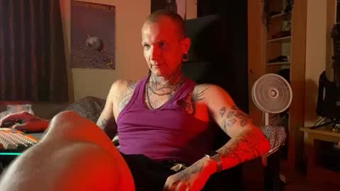 Snapshot of paul_razor chatting on 03-01-26, 04:53 Paul online show from 03-01-26, 04:53