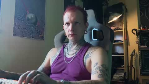 Snapshot of paul_razor chatting on 06-21-26, 02:58 Paul online show from 06-21-26, 02:58