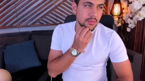 Snapshot of paul_rivera chatting on 11-21-25, 08:07 Paul Rivera online show from 11-21-25, 08:07