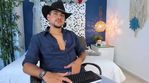 Snapshot of paul_rivera chatting on 12-19-25, 09:11 Paul Rivera online show from 12-19-25, 09:11