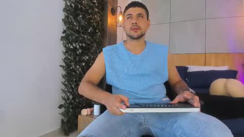 Snapshot of paul_rivera chatting on 02-04-26, 02:06 Paul Rivera online show from 02-04-26, 02:06