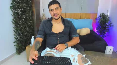 Snapshot of paul_rivera chatting on 02-12-26, 08:15 Paul Rivera online show from 02-12-26, 08:15