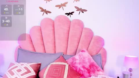 Paula   online show from 11-11-25, 02:50