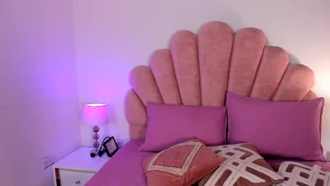 Paula   online show from 02-25-26, 11:31