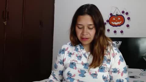 PAULA online show from 11-14-25, 04:11