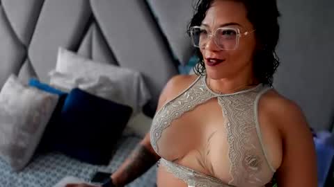 Snapshot of paula_daniela1 chatting on 02-02-25, 09:02 Paula online show from 02-02-25, 09:02