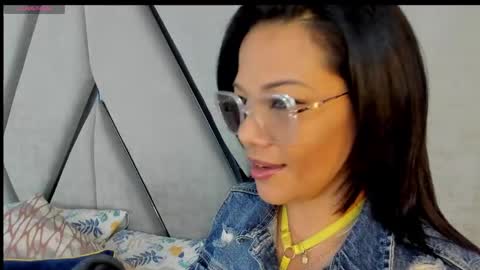 Snapshot of paula_daniela1 chatting on 02-22-25, 10:09 Paula online show from 02-22-25, 10:09