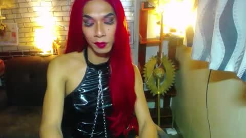 Snapshot of paulaontop chatting on 12-24-24, 12:22 paulaontop online show from 12-24-24, 12:22