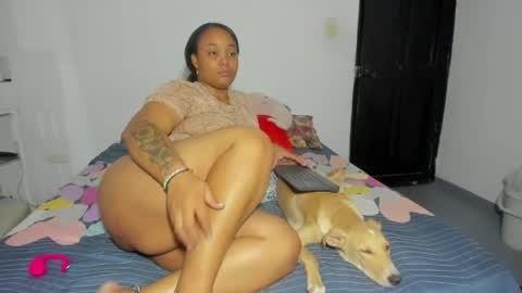 paulastone420 online show from 05-01-26, 10:36