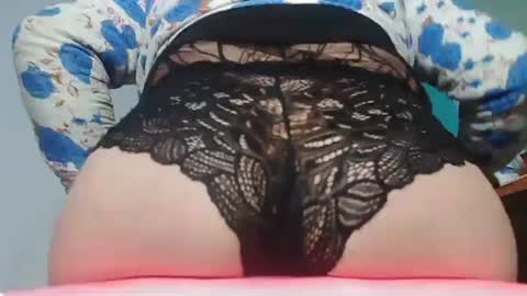 Snapshot of paulavaltina21 chatting on 12-06-24, 10:38 PAULA VALENTINA online show from 12-06-24, 10:38