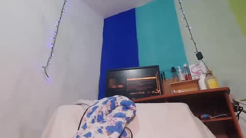 Snapshot of paulavaltina21 chatting on 01-01-25, 05:01 PAULA VALENTINA online show from 01-01-25, 05:01