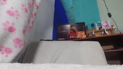 Snapshot of paulavaltina21 chatting on 01-03-25, 04:00 PAULA VALENTINA online show from 01-03-25, 04:00