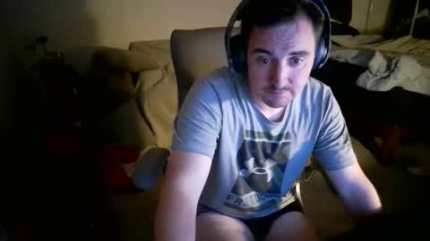 Snapshot of pauldemonte chatting on 04-25-26, 08:28 pauldemonte online show from 04-25-26, 08:28