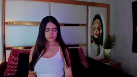 Snapshot of pauli_ferrer2 chatting on 07-17-26, 02:13 --- Pauli --- online show from 07-17-26, 02:13