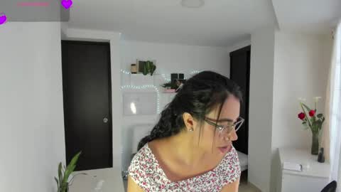 paulina online show from 06-04-26, 06:47