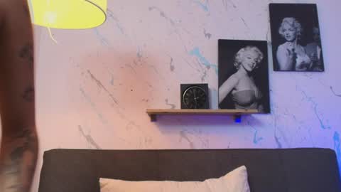 PAULINA  online show from 06-17-26, 05:10