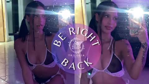 PAULINA  online show from 06-22-26, 04:31