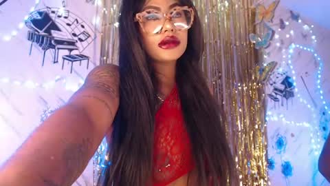 Snapshot of paulina_ruiz_ chatting on 07-21-26, 06:10 online show from 07-21-26, 06:10