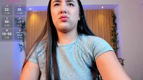 Snapshot of paulina_sweett chatting on 05-07-26, 01:05 Paulina online show from 05-07-26, 01:05