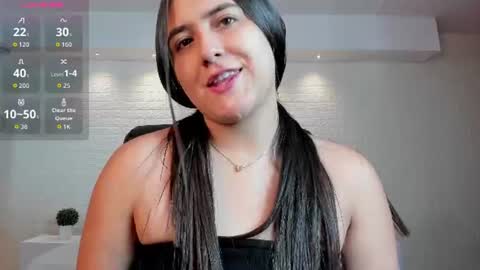 Snapshot of paulina_sweett chatting on 06-14-26, 11:12 Paulina online show from 06-14-26, 11:12