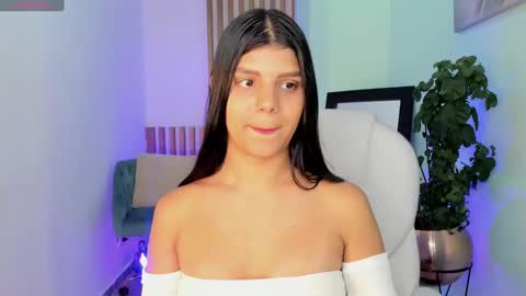 Snapshot of paulinabelle chatting on 01-12-25, 10:23 Paulina Belle online show from 01-12-25, 10:23
