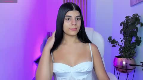 Snapshot of paulinabelle chatting on 02-01-25, 04:35 Paulina Belle online show from 02-01-25, 04:35